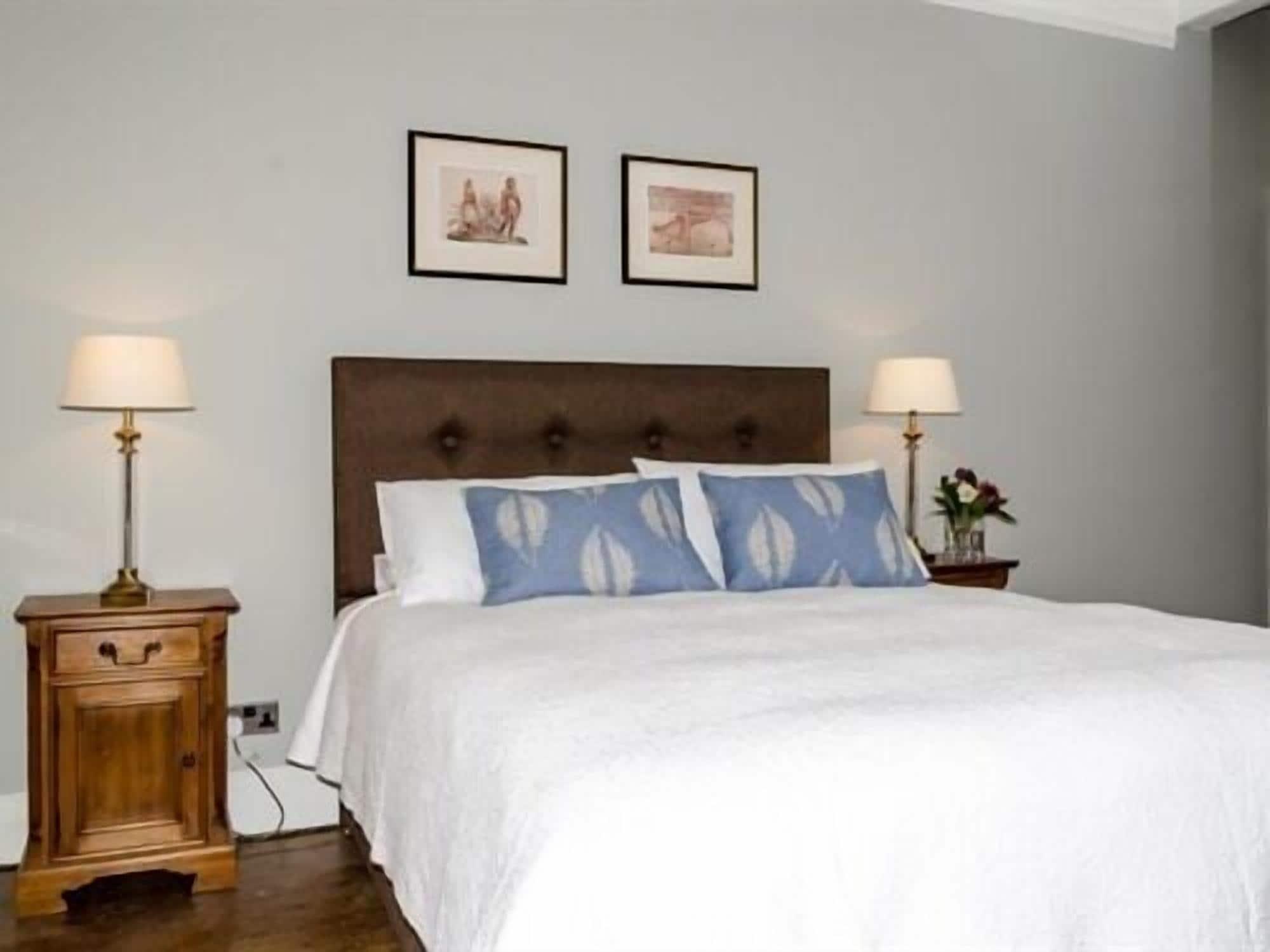 Bed and Breakfast The Lions Newark upon Trent Exterior foto
